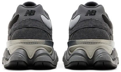 New Balance 9060 Black Grey - Tongue detail