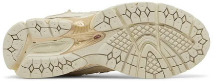 New Balance 2002R Protection Pack Sandstone - Heel pair view
