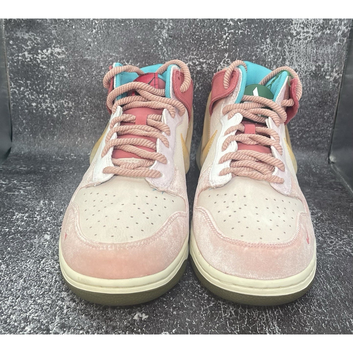 Size 11 - Social Status x Nike Dunk Mid Strawberry Milk NEW $110!