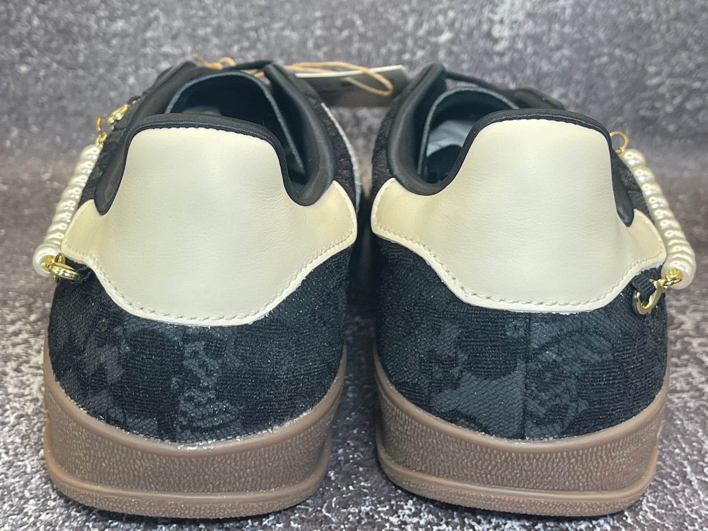 Adidas Originals Gazelle Indoor HQ2624 Core Black / Cream White - Women's
