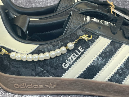Adidas Originals Gazelle Indoor HQ2624 Core Black / Cream White - Women's