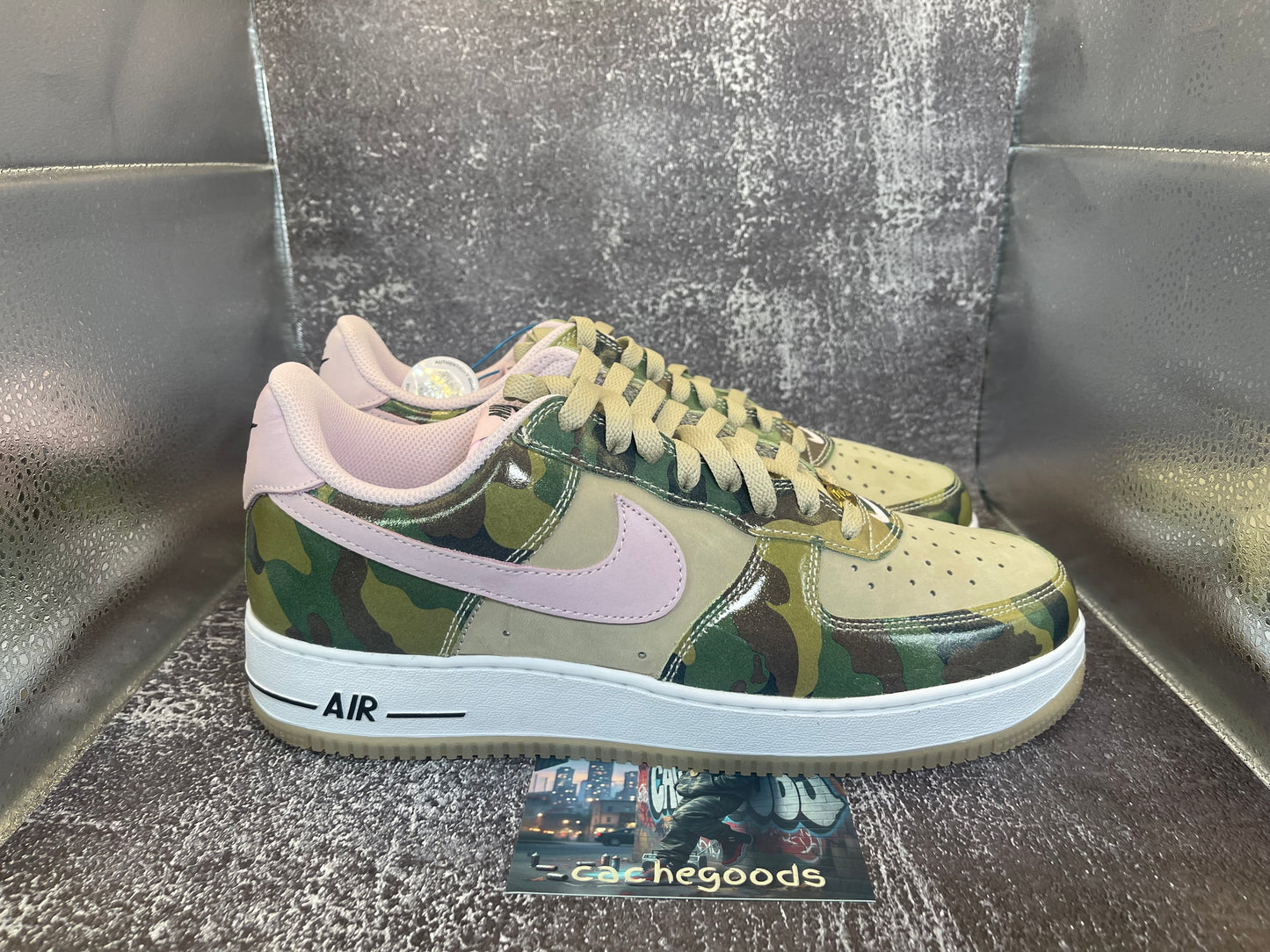Nike Air Force 1 Low Camo Pink Swoosh CW7584-001 - Size 11M (New)