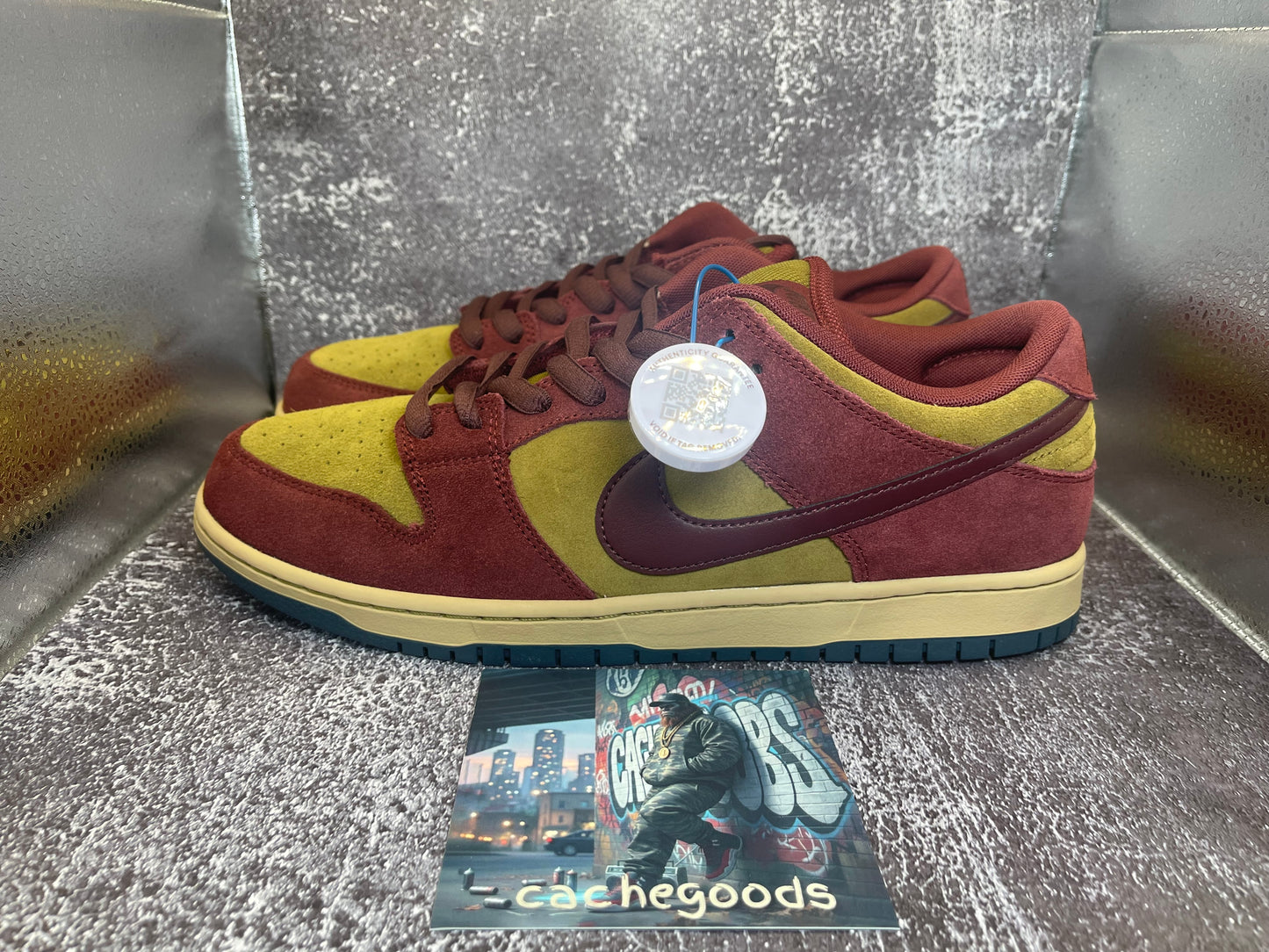 Nike SB Dunk Low Dark Team Red / Olive Flak HQ1625-600 - Size 11.5M (New)