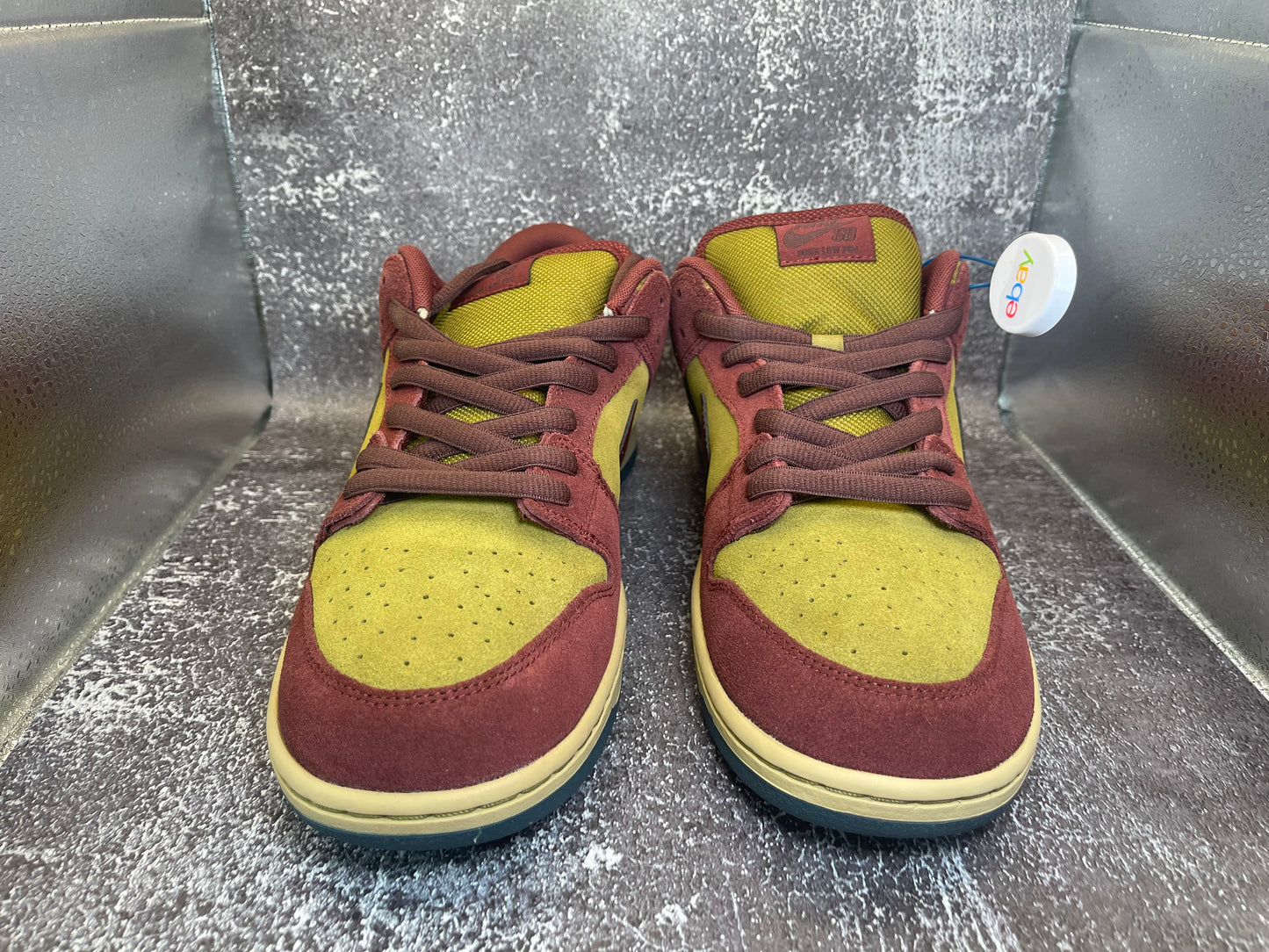Nike SB Dunk Low Dark Team Red / Olive Flak HQ1625-600 - Size 11.5M (New)
