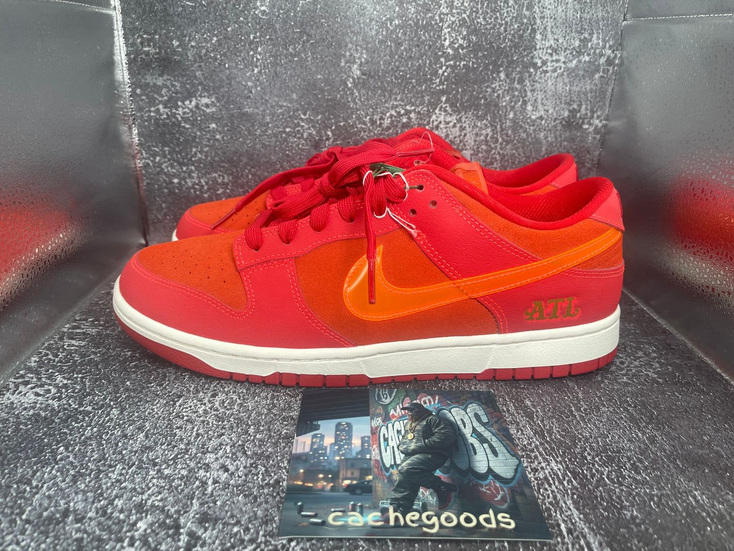 Nike Dunk Low 'ATL' Men's Sneakers - University Red/Bright Crimson