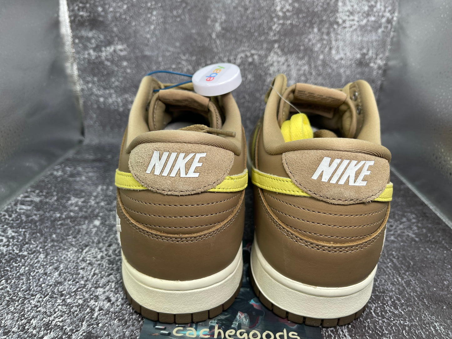 Nike Dunk Low SP x Undefeated 'Canteen/Lemon Frost' DH3061-200