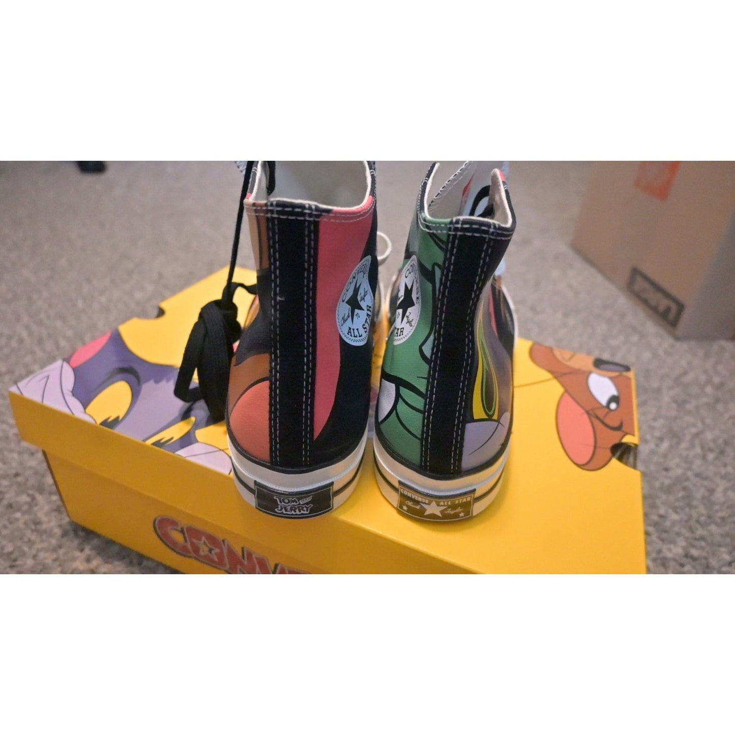 Converse 85 Years of Tom and Jerry SIZE 11.5M