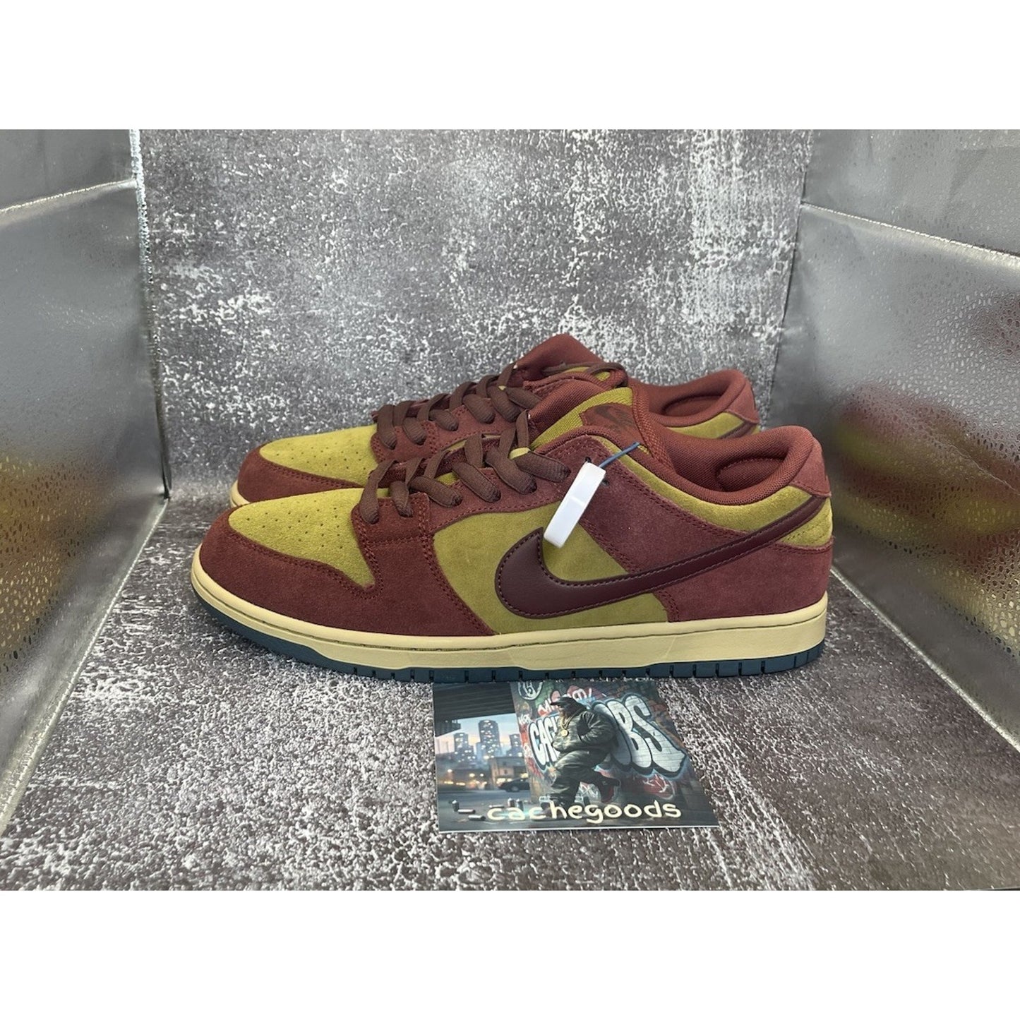 Nike SB Dunk Low Pro Dark Team Red Olive Men's Size11.5 -BRAND NEW$85