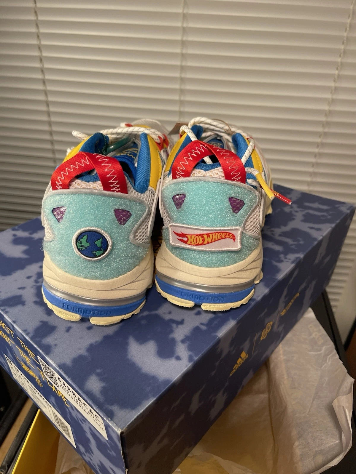 Adidas Superturf x Sean Wotherspoon x Hot Wheels - GX9682